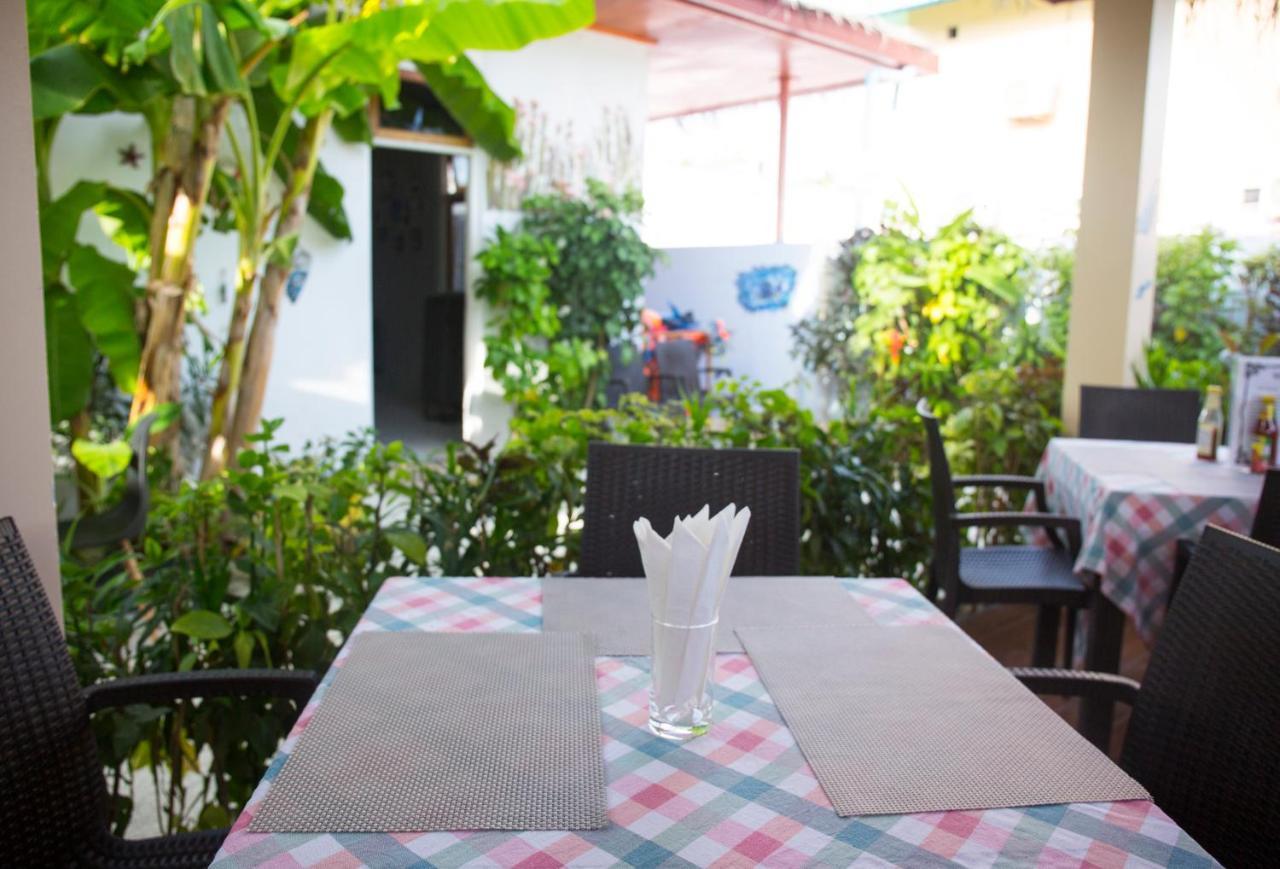 Silk Retreats Thulusdhoo Guest House Екстериор снимка